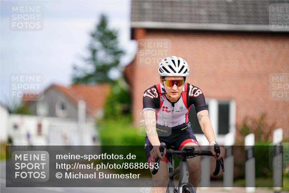 31.08.2025 - Elbe Triathlon Hamburg Michael Burmester http://msf.ph/oto/8688653 31.08.2025 15:54:32 Radfahren  meine-sportfotos.de