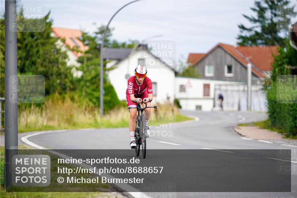 31.08.2025 - Elbe Triathlon Hamburg Michael Burmester http://msf.ph/oto/8688657 31.08.2025 15:54:35 Radfahren  meine-sportfotos.de