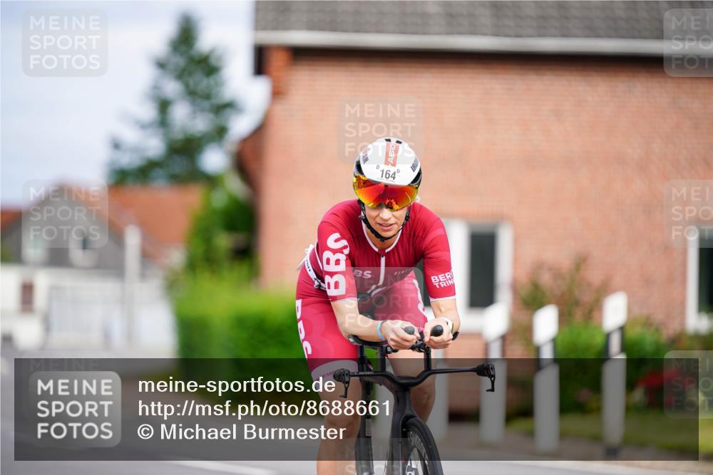 31.08.2025 - Elbe Triathlon Hamburg Michael Burmester http://msf.ph/oto/8688661 31.08.2025 15:54:36 Radfahren  meine-sportfotos.de