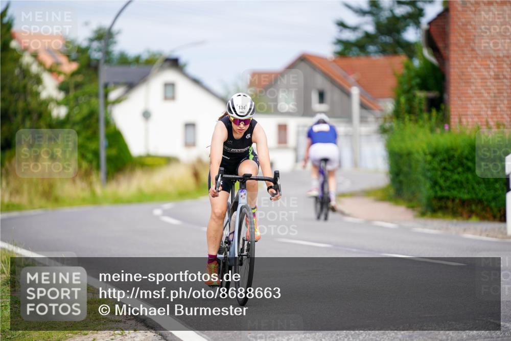 31.08.2025 - Elbe Triathlon Hamburg Michael Burmester http://msf.ph/oto/8688663 31.08.2025 15:55:19 Radfahren  meine-sportfotos.de