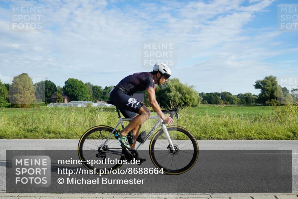 31.08.2025 - Elbe Triathlon Hamburg Michael Burmester http://msf.ph/oto/8688664 31.08.2025 09:06:53 Radfahren 172, 381, 505 meine-sportfotos.de