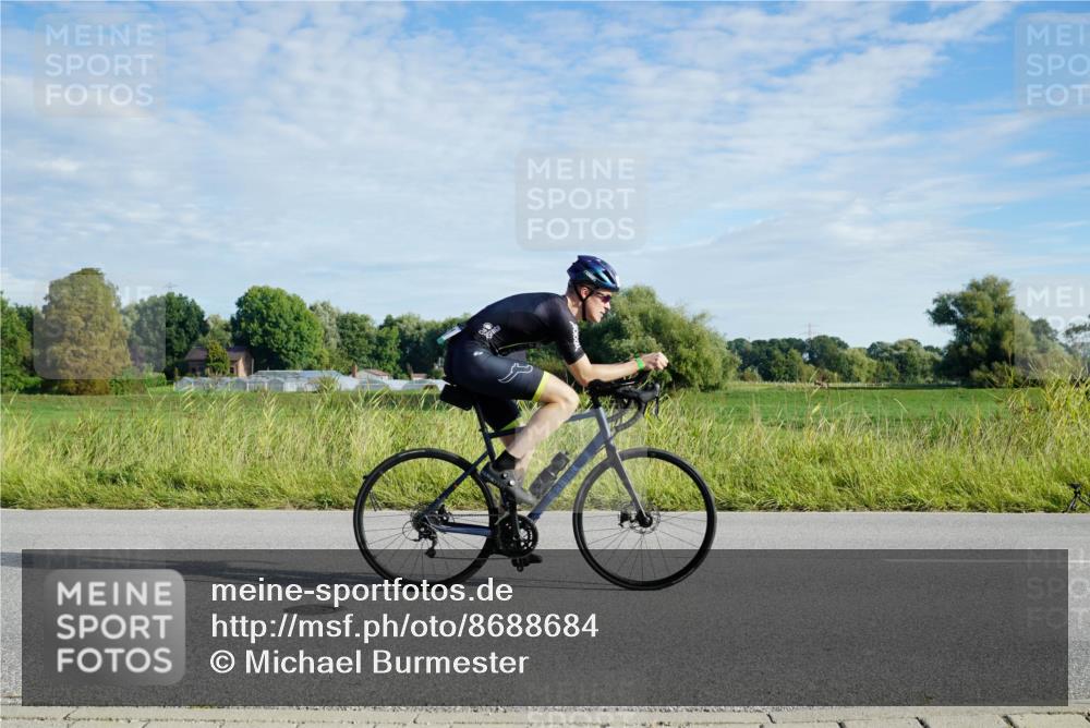 31.08.2025 - Elbe Triathlon Hamburg Michael Burmester http://msf.ph/oto/8688684 31.08.2025 09:07:16 Radfahren 242, 283, 300, 304, 342, 441 meine-sportfotos.de