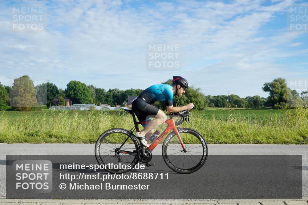 31.08.2025 - Elbe Triathlon Hamburg Michael Burmester http://msf.ph/oto/8688711 31.08.2025 09:07:56 Radfahren 182, 229, 257, 344, 375, 479, 492, 516, 532, 545 meine-sportfotos.de