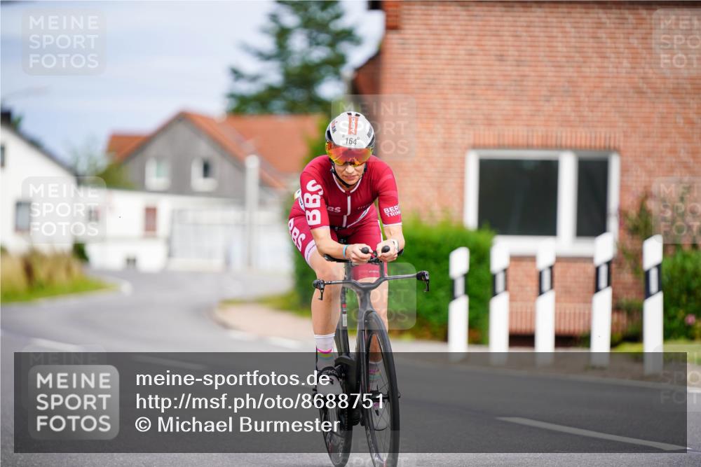31.08.2025 - Elbe Triathlon Hamburg Michael Burmester http://msf.ph/oto/8688751 31.08.2025 15:58:37 Radfahren  meine-sportfotos.de