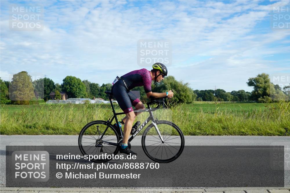 31.08.2025 - Elbe Triathlon Hamburg Michael Burmester http://msf.ph/oto/8688760 31.08.2025 09:09:04 Radfahren 199, 302, 370, 426, 430, 549 meine-sportfotos.de