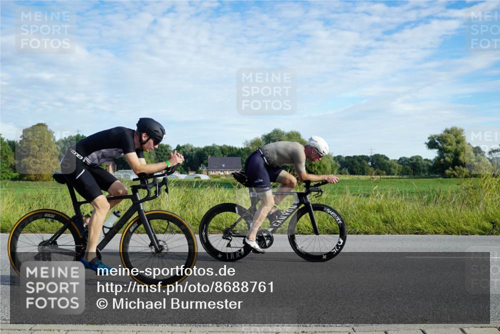 31.08.2025 - Elbe Triathlon Hamburg Michael Burmester http://msf.ph/oto/8688761 31.08.2025 09:09:07 Radfahren 199, 302, 370, 426, 430 meine-sportfotos.de