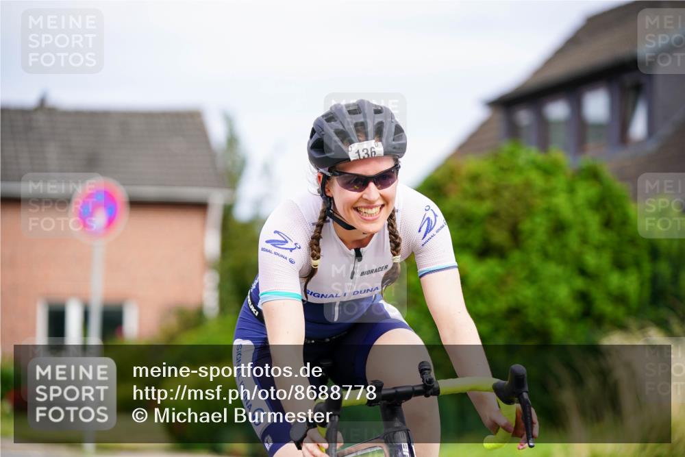 31.08.2025 - Elbe Triathlon Hamburg Michael Burmester http://msf.ph/oto/8688778 31.08.2025 15:59:09 Radfahren  meine-sportfotos.de