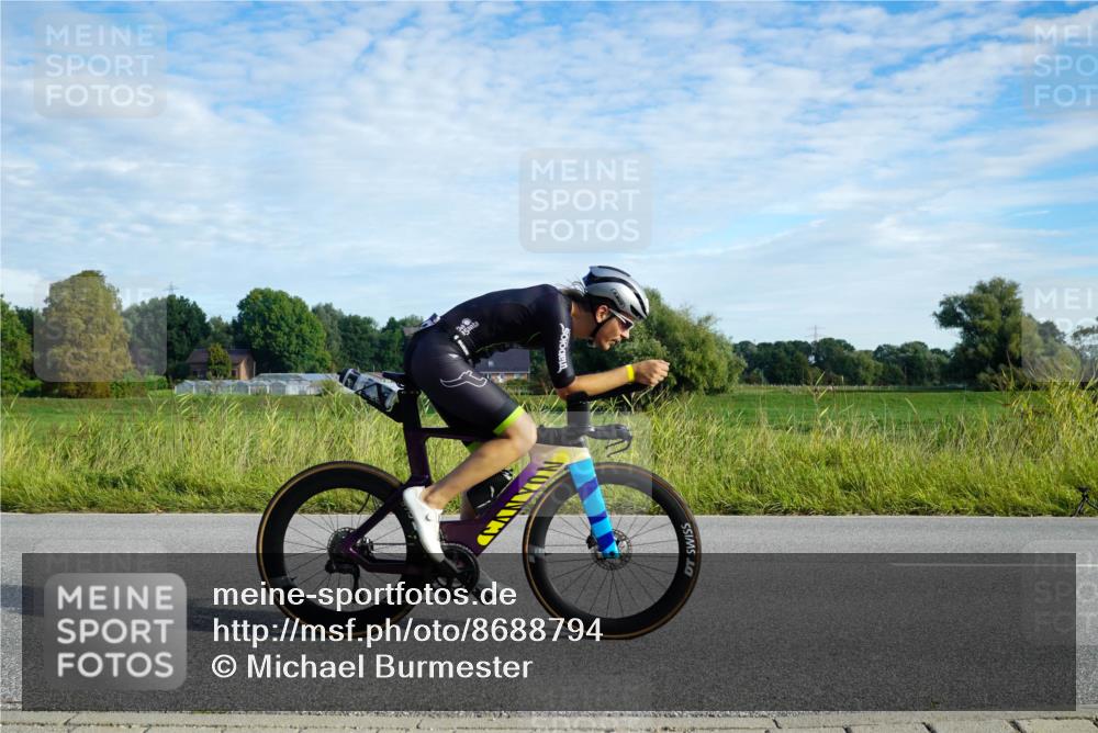 31.08.2025 - Elbe Triathlon Hamburg Michael Burmester http://msf.ph/oto/8688794 31.08.2025 09:10:01 Radfahren 193, 195, 234, 462, 512 meine-sportfotos.de