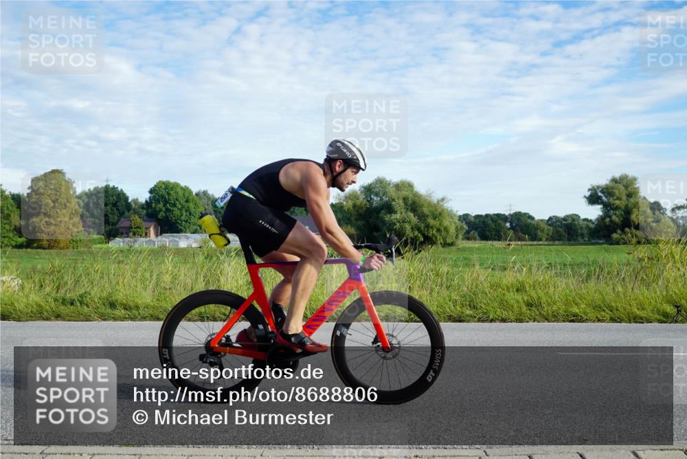 31.08.2025 - Elbe Triathlon Hamburg Michael Burmester http://msf.ph/oto/8688806 31.08.2025 09:10:17 Radfahren 177, 198, 470, 548 meine-sportfotos.de
