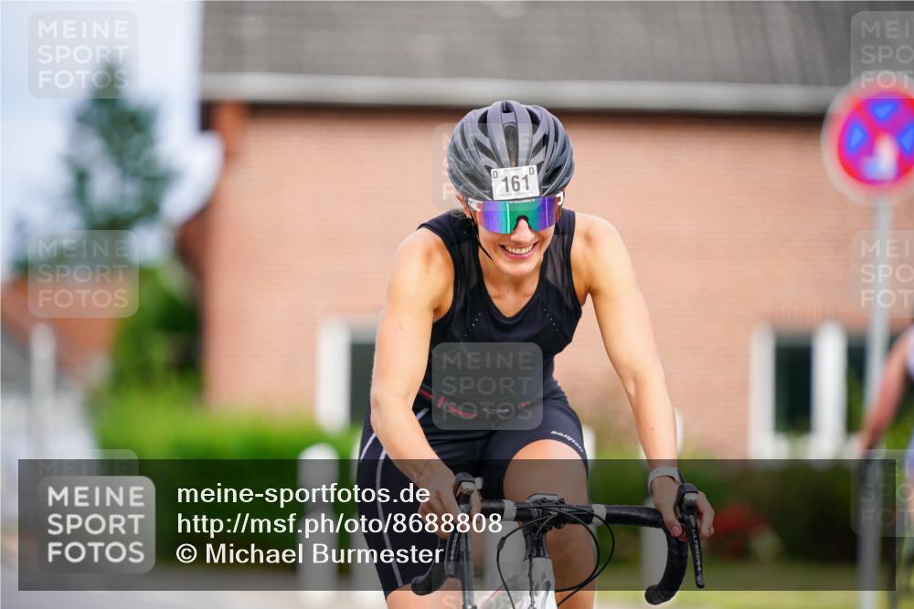 31.08.2025 - Elbe Triathlon Hamburg Michael Burmester http://msf.ph/oto/8688808 31.08.2025 15:59:52 Radfahren  meine-sportfotos.de