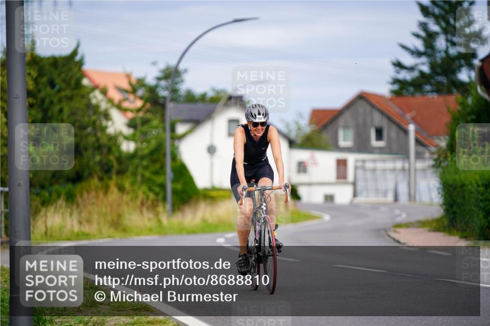 31.08.2025 - Elbe Triathlon Hamburg Michael Burmester http://msf.ph/oto/8688810 31.08.2025 16:00:00 Radfahren  meine-sportfotos.de
