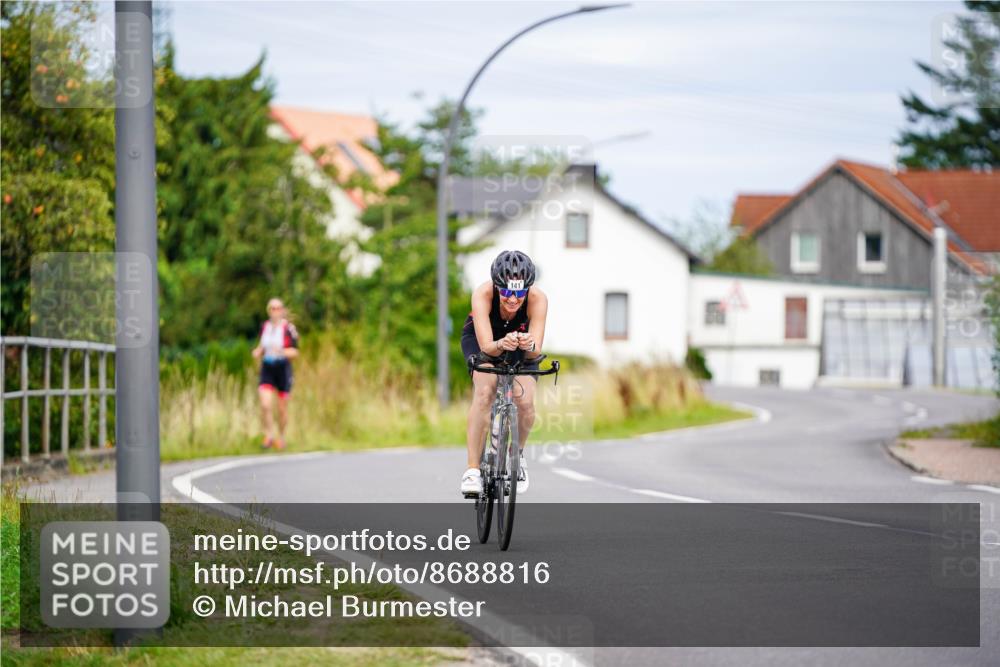 31.08.2025 - Elbe Triathlon Hamburg Michael Burmester http://msf.ph/oto/8688816 31.08.2025 16:00:42 Radfahren  meine-sportfotos.de