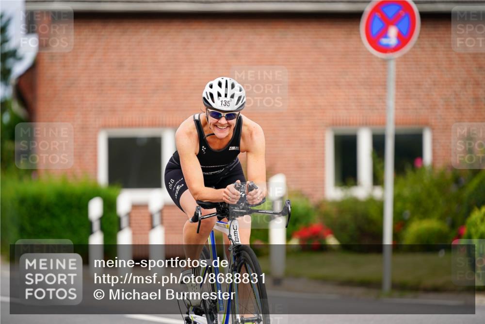 31.08.2025 - Elbe Triathlon Hamburg Michael Burmester http://msf.ph/oto/8688831 31.08.2025 16:01:34 Radfahren  meine-sportfotos.de