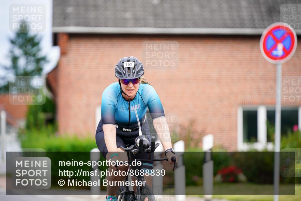 31.08.2025 - Elbe Triathlon Hamburg Michael Burmester http://msf.ph/oto/8688839 31.08.2025 16:01:45 Radfahren  meine-sportfotos.de