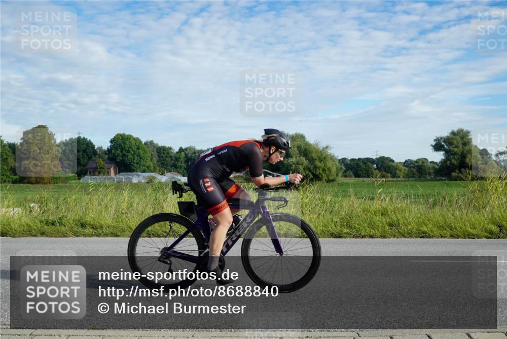 31.08.2025 - Elbe Triathlon Hamburg Michael Burmester http://msf.ph/oto/8688840 31.08.2025 09:10:56 Radfahren 248, 279, 436 meine-sportfotos.de