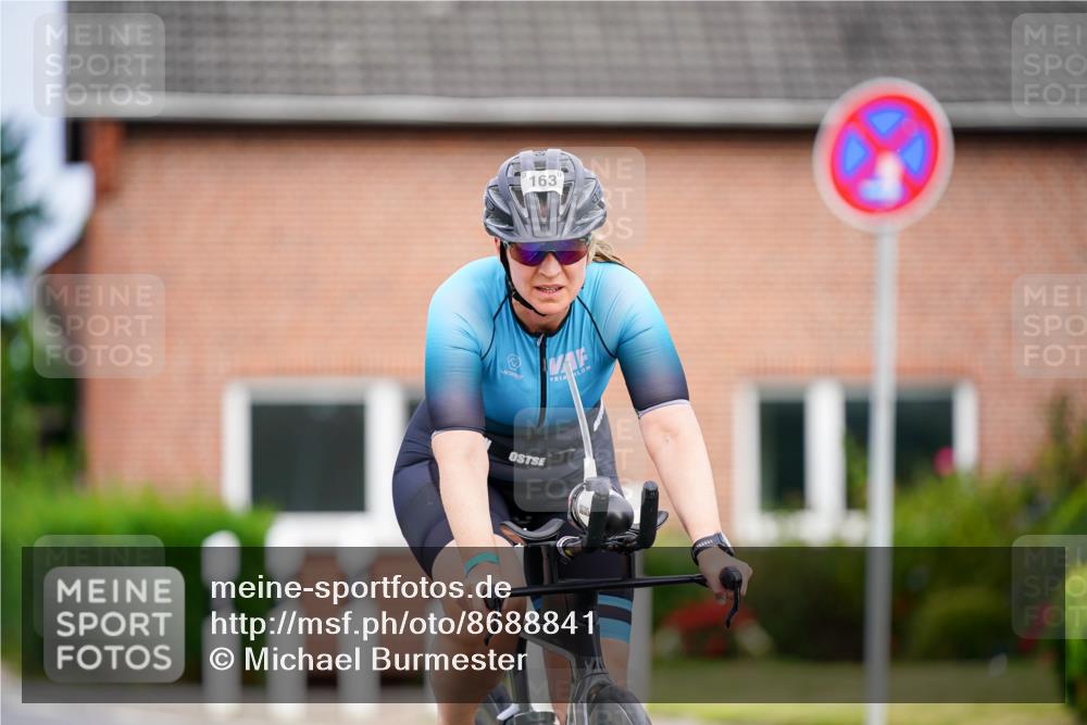 31.08.2025 - Elbe Triathlon Hamburg Michael Burmester http://msf.ph/oto/8688841 31.08.2025 16:01:45 Radfahren  meine-sportfotos.de