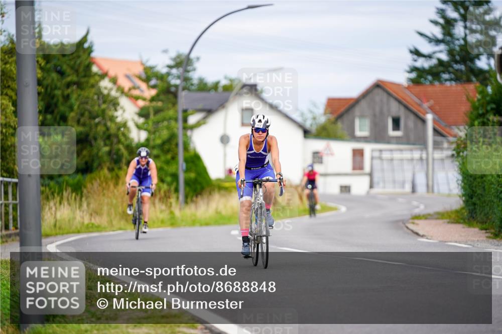 31.08.2025 - Elbe Triathlon Hamburg Michael Burmester http://msf.ph/oto/8688848 31.08.2025 16:02:29 Radfahren  meine-sportfotos.de