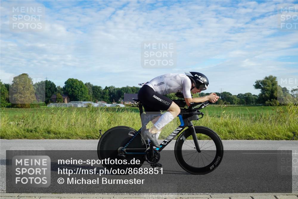 31.08.2025 - Elbe Triathlon Hamburg Michael Burmester http://msf.ph/oto/8688851 31.08.2025 09:11:27 Radfahren 243, 334, 346, 353 meine-sportfotos.de