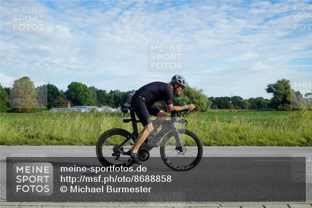 31.08.2025 - Elbe Triathlon Hamburg Michael Burmester http://msf.ph/oto/8688858 31.08.2025 09:11:33 Radfahren 293, 334, 346, 351, 353, 403, 456 meine-sportfotos.de