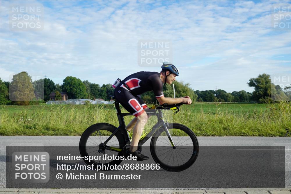 31.08.2025 - Elbe Triathlon Hamburg Michael Burmester http://msf.ph/oto/8688866 31.08.2025 09:11:40 Radfahren 239, 351, 445 meine-sportfotos.de