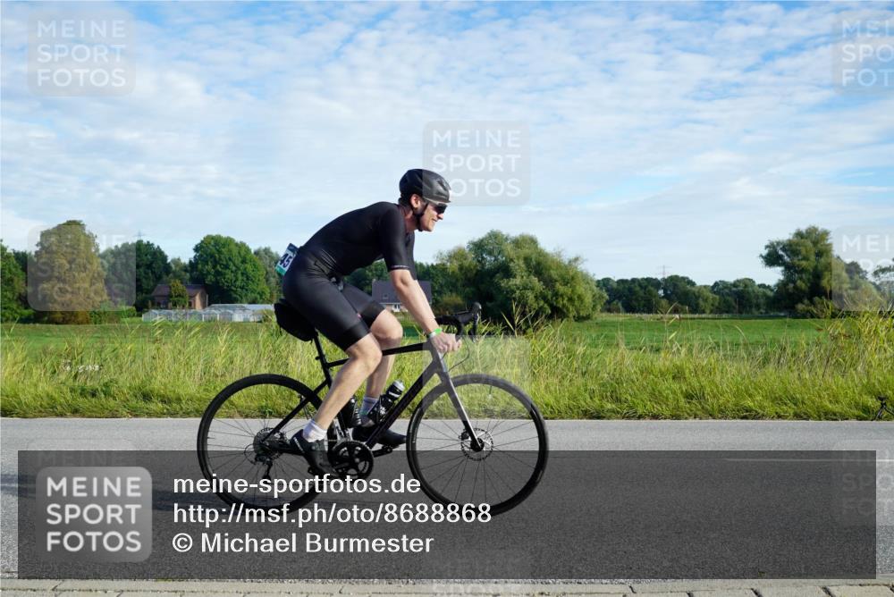 31.08.2025 - Elbe Triathlon Hamburg Michael Burmester http://msf.ph/oto/8688868 31.08.2025 09:11:43 Radfahren 239, 246, 351, 445 meine-sportfotos.de