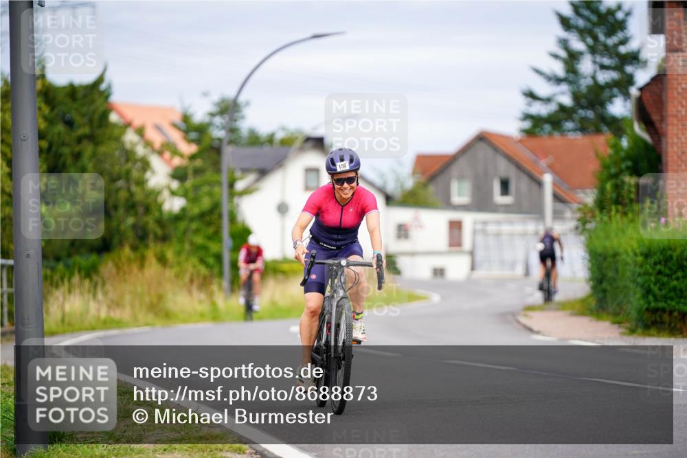31.08.2025 - Elbe Triathlon Hamburg Michael Burmester http://msf.ph/oto/8688873 31.08.2025 16:02:37 Radfahren  meine-sportfotos.de