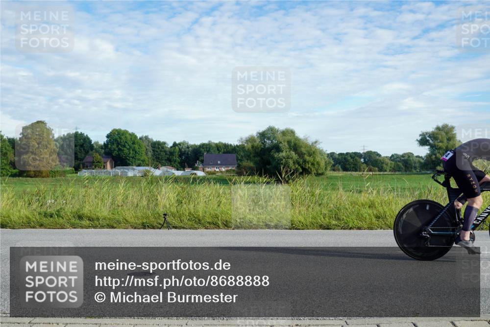 31.08.2025 - Elbe Triathlon Hamburg Michael Burmester http://msf.ph/oto/8688888 31.08.2025 09:12:01 Radfahren 224, 301, 347, 366, 443, 453 meine-sportfotos.de