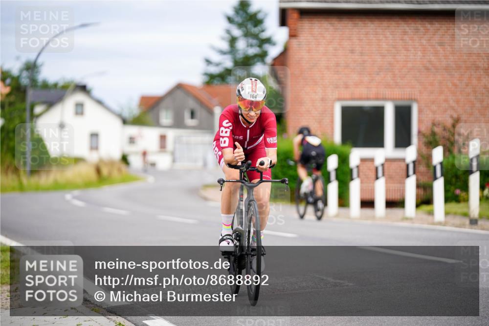 31.08.2025 - Elbe Triathlon Hamburg Michael Burmester http://msf.ph/oto/8688892 31.08.2025 16:02:42 Radfahren  meine-sportfotos.de