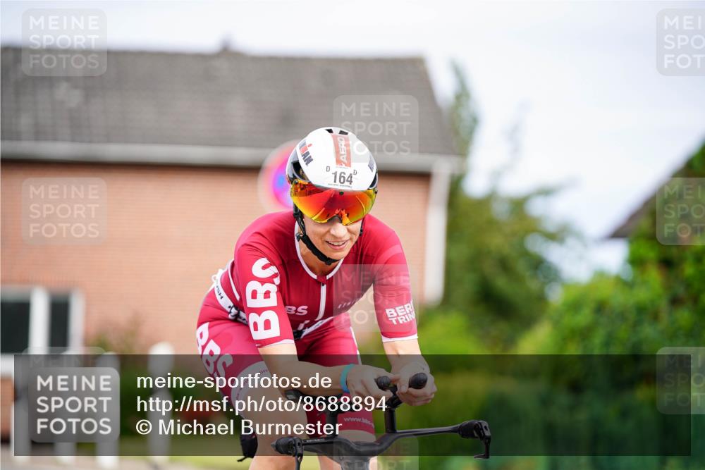31.08.2025 - Elbe Triathlon Hamburg Michael Burmester http://msf.ph/oto/8688894 31.08.2025 16:02:43 Radfahren  meine-sportfotos.de
