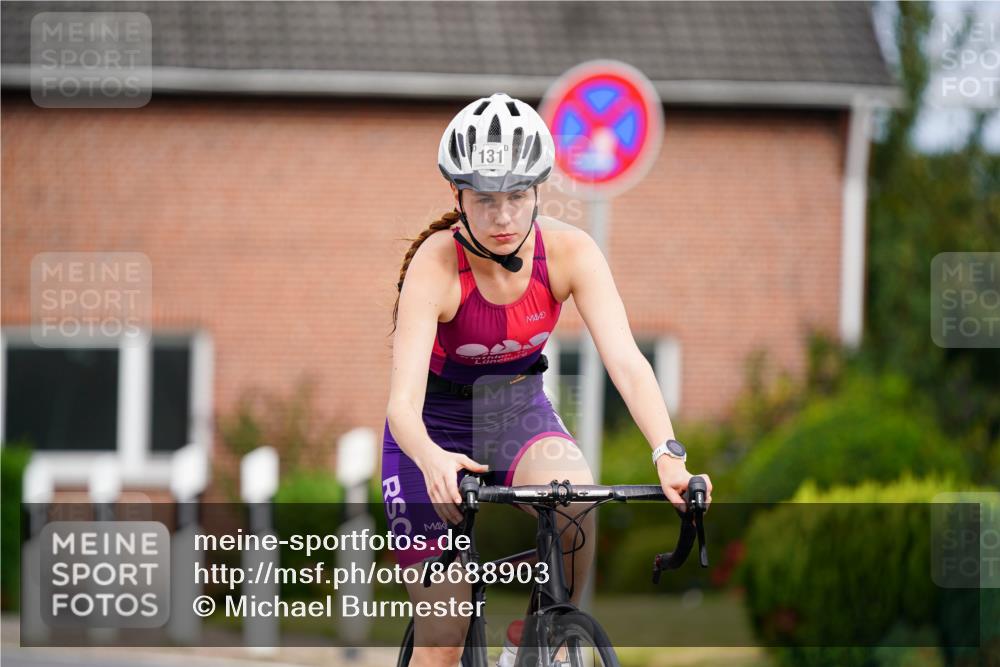 31.08.2025 - Elbe Triathlon Hamburg Michael Burmester http://msf.ph/oto/8688903 31.08.2025 16:02:55 Radfahren  meine-sportfotos.de