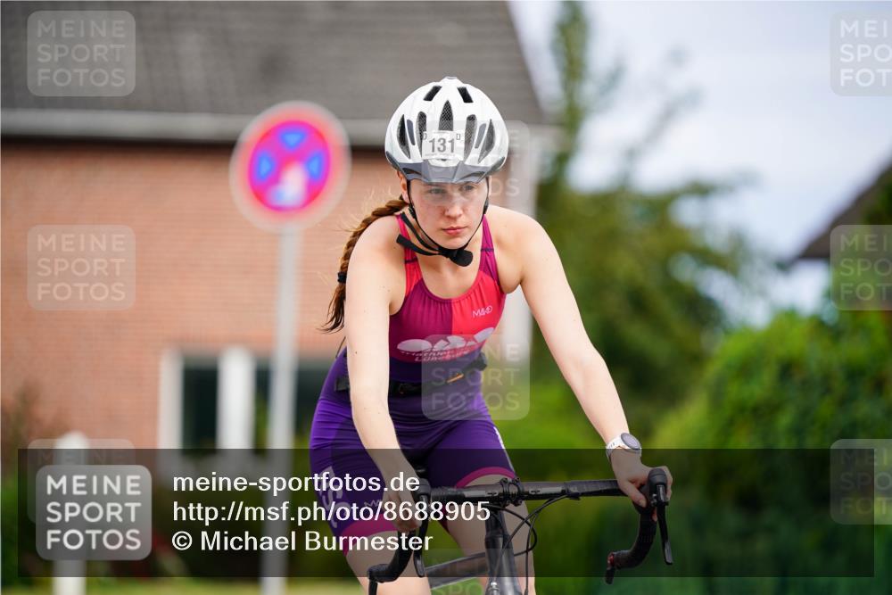 31.08.2025 - Elbe Triathlon Hamburg Michael Burmester http://msf.ph/oto/8688905 31.08.2025 16:02:55 Radfahren  meine-sportfotos.de
