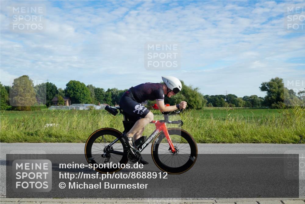 31.08.2025 - Elbe Triathlon Hamburg Michael Burmester http://msf.ph/oto/8688912 31.08.2025 09:12:30 Radfahren 174, 179, 266, 311 meine-sportfotos.de