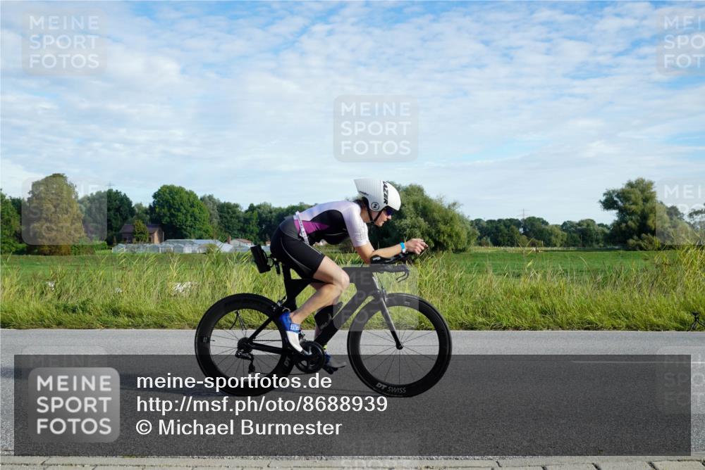 31.08.2025 - Elbe Triathlon Hamburg Michael Burmester http://msf.ph/oto/8688939 31.08.2025 09:13:00 Radfahren 175, 247, 268, 269, 278, 281, 298, 316, 324, 434 meine-sportfotos.de