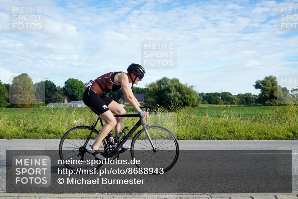 31.08.2025 - Elbe Triathlon Hamburg Michael Burmester http://msf.ph/oto/8688943 31.08.2025 09:13:04 Radfahren 268, 269, 281, 298, 324, 507, 514 meine-sportfotos.de