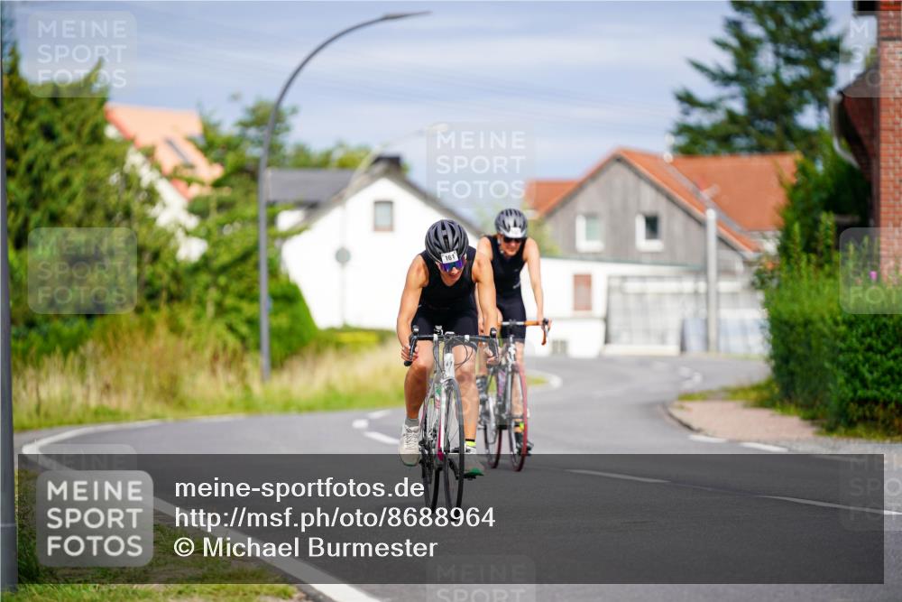 31.08.2025 - Elbe Triathlon Hamburg Michael Burmester http://msf.ph/oto/8688964 31.08.2025 16:04:38 Radfahren  meine-sportfotos.de