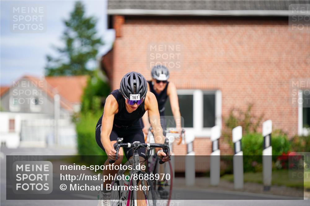 31.08.2025 - Elbe Triathlon Hamburg Michael Burmester http://msf.ph/oto/8688970 31.08.2025 16:04:40 Radfahren  meine-sportfotos.de