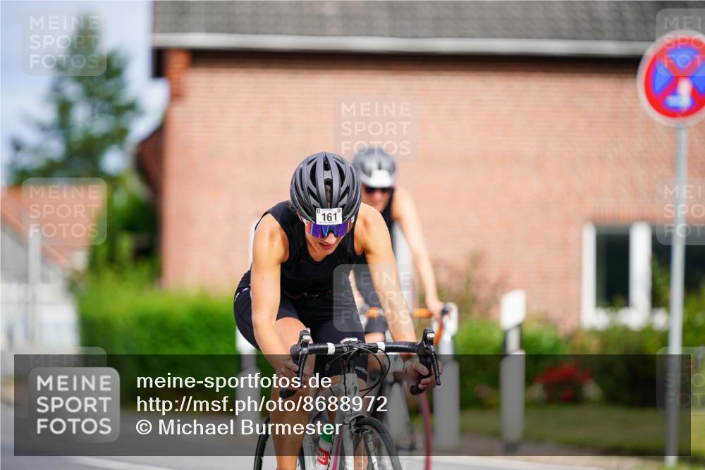 31.08.2025 - Elbe Triathlon Hamburg Michael Burmester http://msf.ph/oto/8688972 31.08.2025 16:04:40 Radfahren  meine-sportfotos.de
