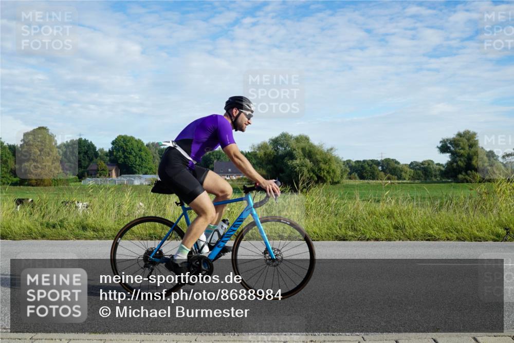 31.08.2025 - Elbe Triathlon Hamburg Michael Burmester http://msf.ph/oto/8688984 31.08.2025 09:13:52 Radfahren 414, 415, 490, 533 meine-sportfotos.de