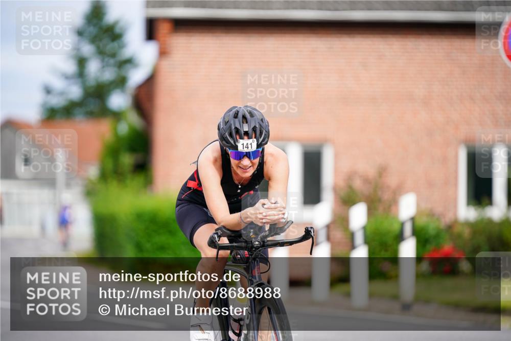 31.08.2025 - Elbe Triathlon Hamburg Michael Burmester http://msf.ph/oto/8688988 31.08.2025 16:05:08 Radfahren  meine-sportfotos.de