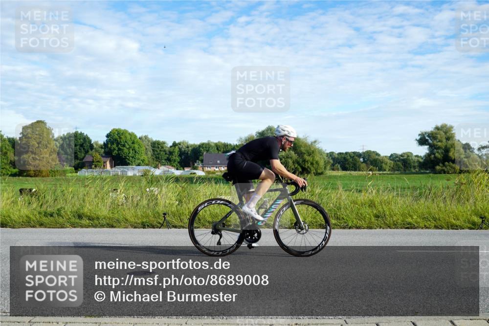 31.08.2025 - Elbe Triathlon Hamburg Michael Burmester http://msf.ph/oto/8689008 31.08.2025 09:14:18 Radfahren 216, 249, 256, 357, 496 meine-sportfotos.de