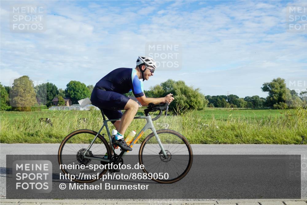 31.08.2025 - Elbe Triathlon Hamburg Michael Burmester http://msf.ph/oto/8689050 31.08.2025 09:15:08 Radfahren 291, 333, 359, 361, 534 meine-sportfotos.de