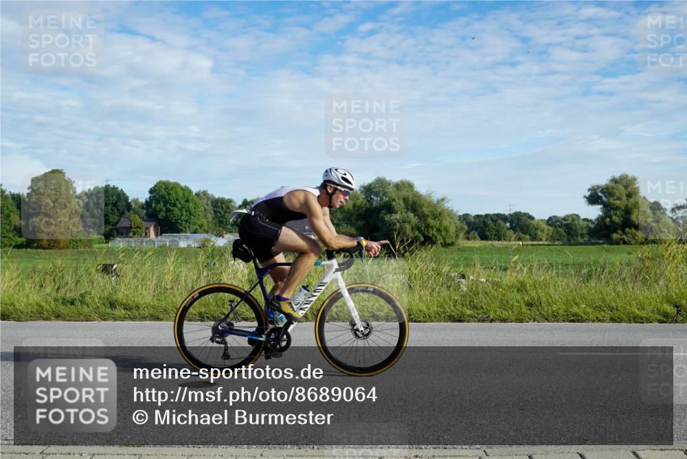 31.08.2025 - Elbe Triathlon Hamburg Michael Burmester http://msf.ph/oto/8689064 31.08.2025 09:15:22 Radfahren 192, 290, 506 meine-sportfotos.de