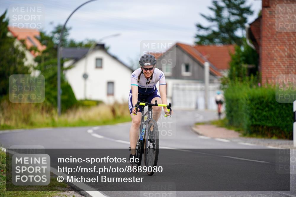 31.08.2025 - Elbe Triathlon Hamburg Michael Burmester http://msf.ph/oto/8689080 31.08.2025 16:08:45 Radfahren  meine-sportfotos.de