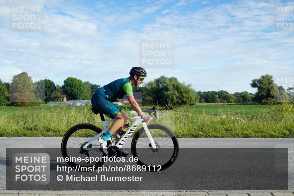 31.08.2025 - Elbe Triathlon Hamburg Michael Burmester http://msf.ph/oto/8689112 31.08.2025 09:16:15 Radfahren 170, 176, 285, 310, 528 meine-sportfotos.de