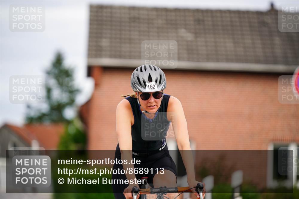 31.08.2025 - Elbe Triathlon Hamburg Michael Burmester http://msf.ph/oto/8689113 31.08.2025 16:09:16 Radfahren  meine-sportfotos.de