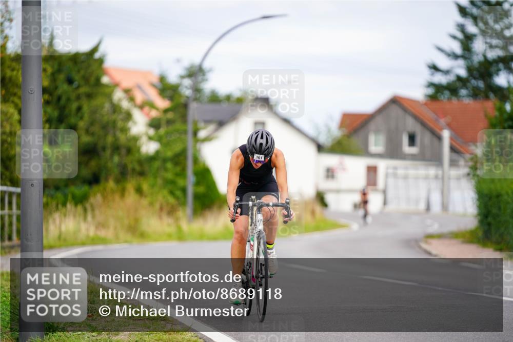 31.08.2025 - Elbe Triathlon Hamburg Michael Burmester http://msf.ph/oto/8689118 31.08.2025 16:09:25 Radfahren  meine-sportfotos.de