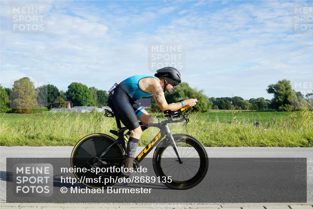 31.08.2025 - Elbe Triathlon Hamburg Michael Burmester http://msf.ph/oto/8689135 31.08.2025 09:16:52 Radfahren 220, 230, 380 meine-sportfotos.de