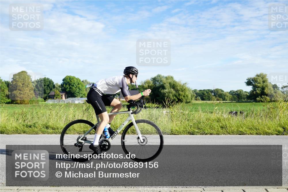 31.08.2025 - Elbe Triathlon Hamburg Michael Burmester http://msf.ph/oto/8689156 31.08.2025 09:17:36 Radfahren 407, 420, 504 meine-sportfotos.de