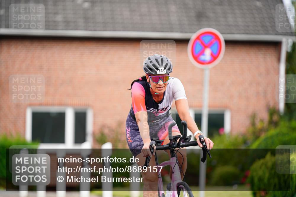 31.08.2025 - Elbe Triathlon Hamburg Michael Burmester http://msf.ph/oto/8689157 31.08.2025 16:10:17 Radfahren  meine-sportfotos.de