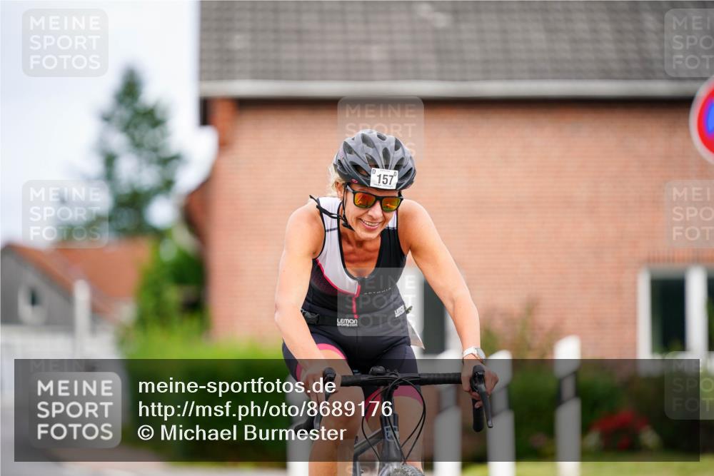 31.08.2025 - Elbe Triathlon Hamburg Michael Burmester http://msf.ph/oto/8689176 31.08.2025 16:10:48 Radfahren  meine-sportfotos.de